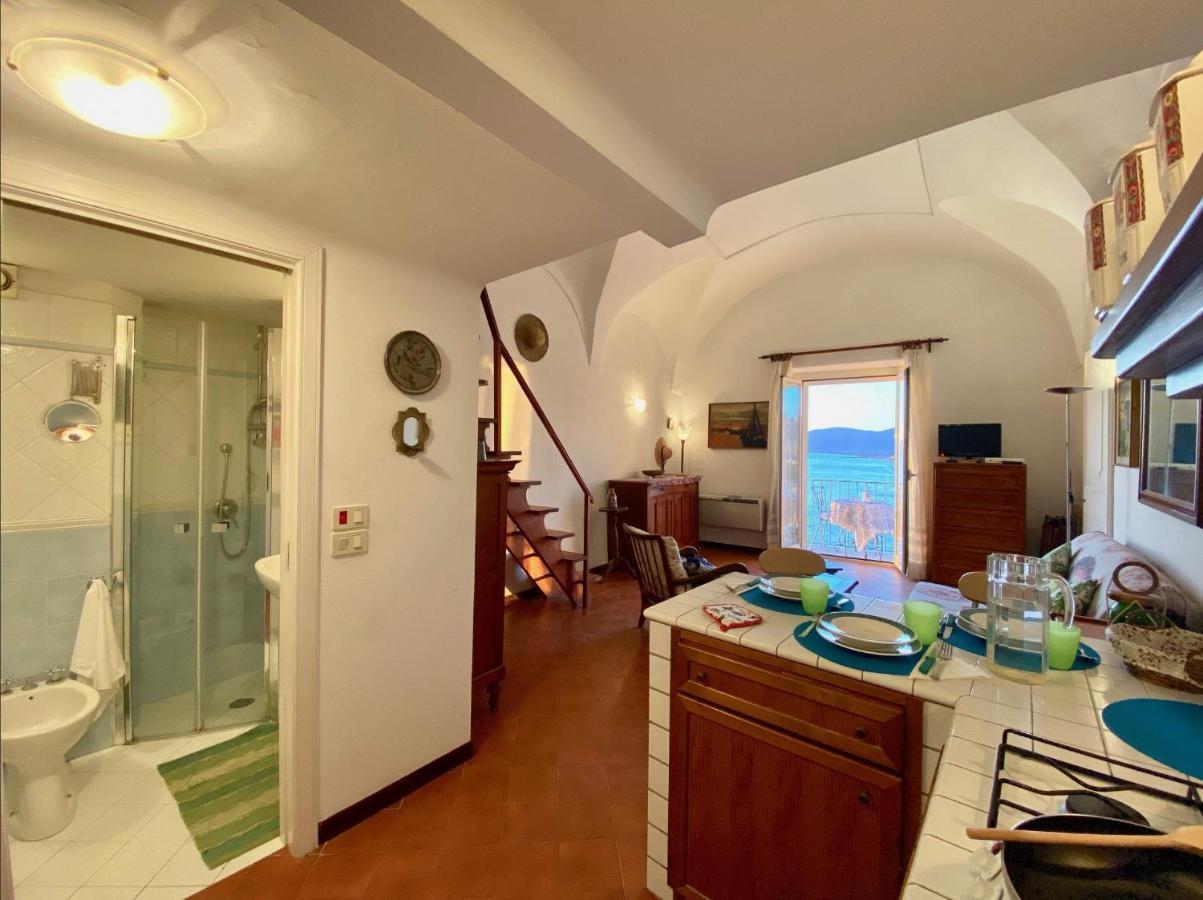 Holidaycasa Romano - Vacanza Nel Cuore Di Сперлонга Екстер'єр фото