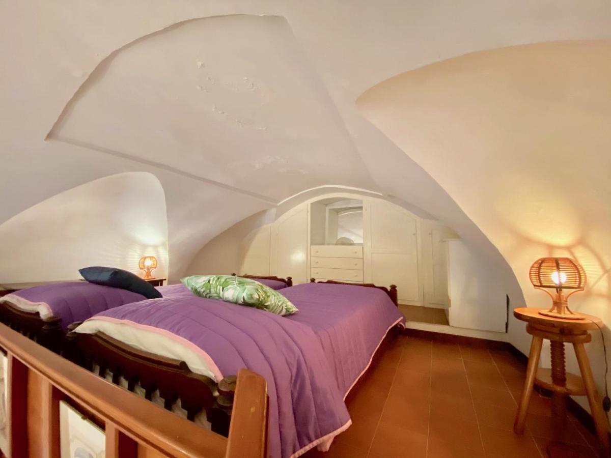Holidaycasa Romano - Vacanza Nel Cuore Di Сперлонга Екстер'єр фото