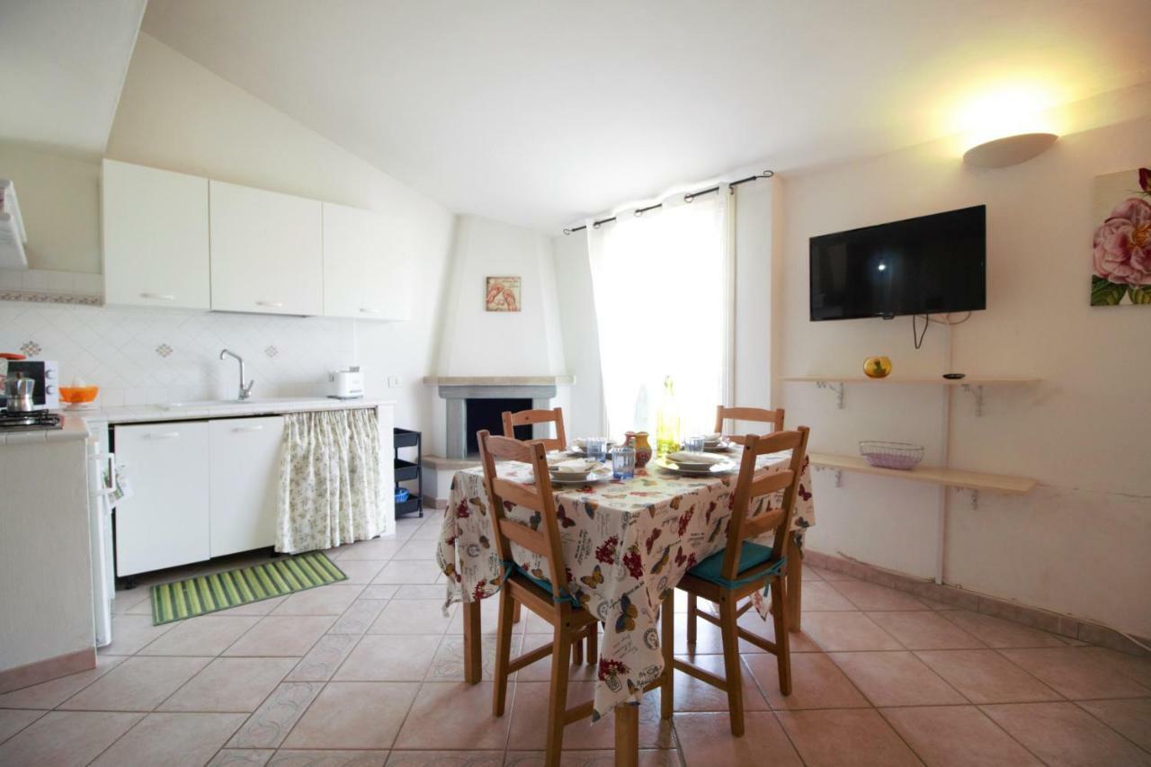 Holidaycasa Romano - Vacanza Nel Cuore Di Сперлонга Екстер'єр фото