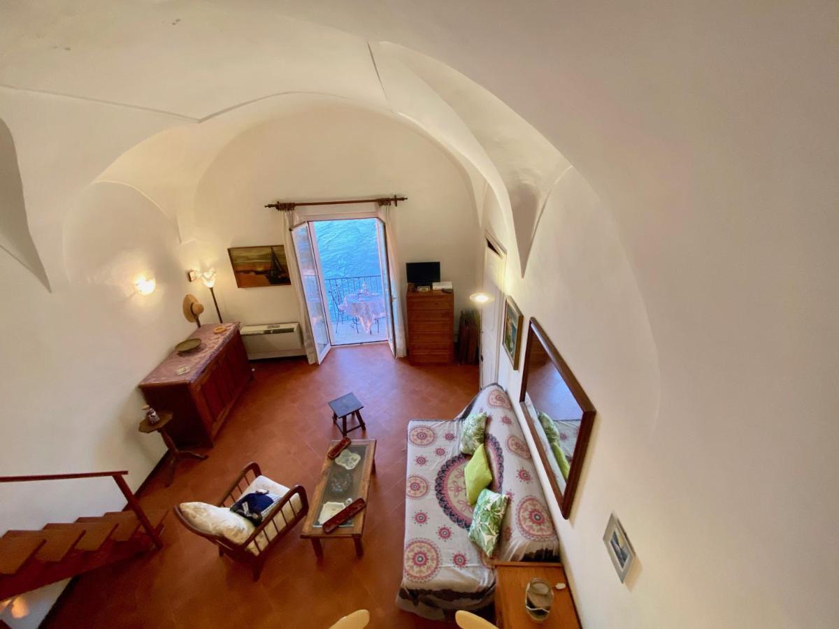Holidaycasa Romano - Vacanza Nel Cuore Di Сперлонга Екстер'єр фото